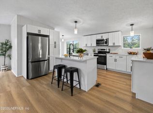 300 E Kansas St, Florahome, FL 32140