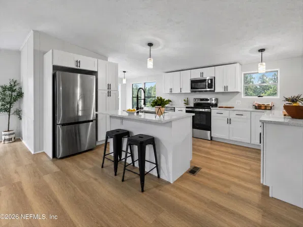 300 E KANSAS Street, Florahome, FL 32140