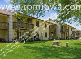 2056 NW Hickory Ln, Ankeny, IA 50023