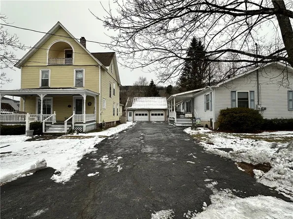 9 & 11 New St, Walton, NY 13856