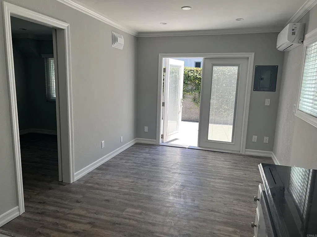 1 bed, 400 sqft, $2,700 — Photo 4