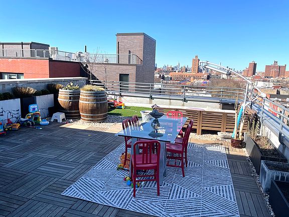 5th image of 82 Irving Pl APT 7A