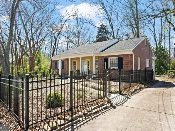 245 S Columbia Dr, Decatur, GA 30030