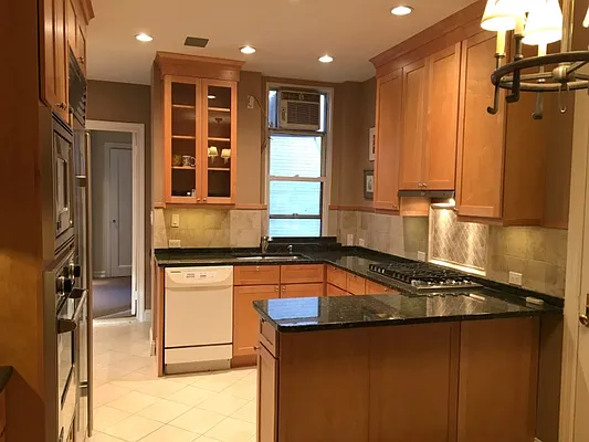Sold by Sotheby's International Realty | media 4