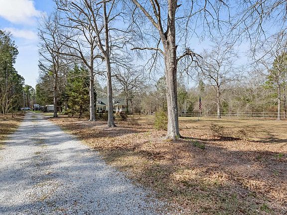 3rd image of 3562 Calks Ferry Rd