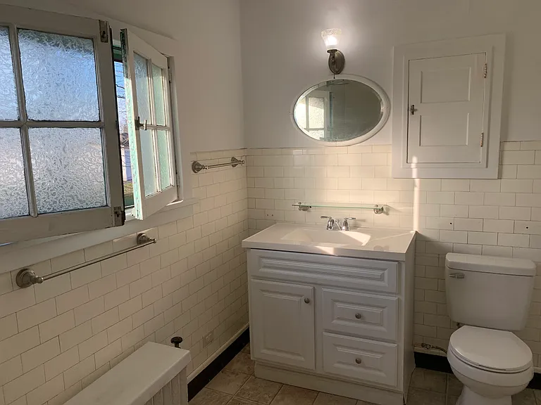 219 Park Ave #3 — Photo 16