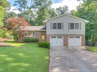 725 Palmer Dr SW, Marietta, GA 30064