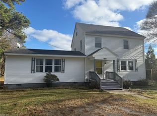 17063 Station Ln, Cape Charles, VA 23310
