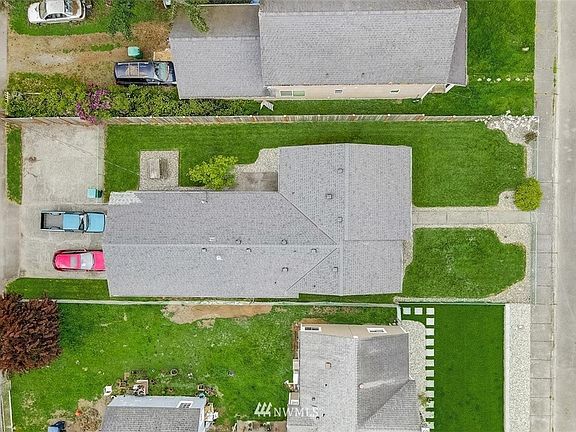 5th image of 1912 5th St