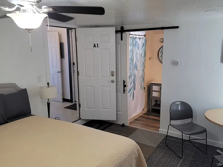 409 Soulsby St #A — Photo 7
