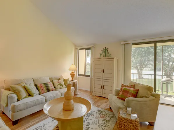 3103 Bridgewood Drive, Boca Raton, FL 33434