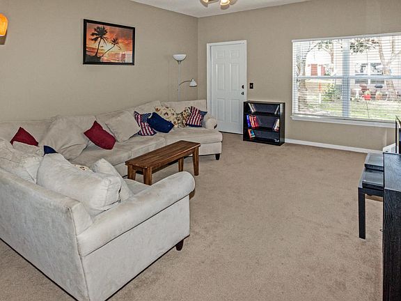 4th image of 809 Southern Creek Dr
