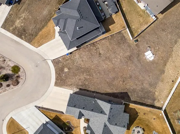 722 32nd STREET W, Prince Albert, SK S6V 7T5