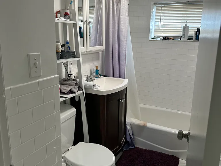16 Westford St #6 — Photo 5