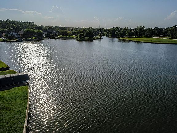 4th image of 17826 N Blue Heron Cir