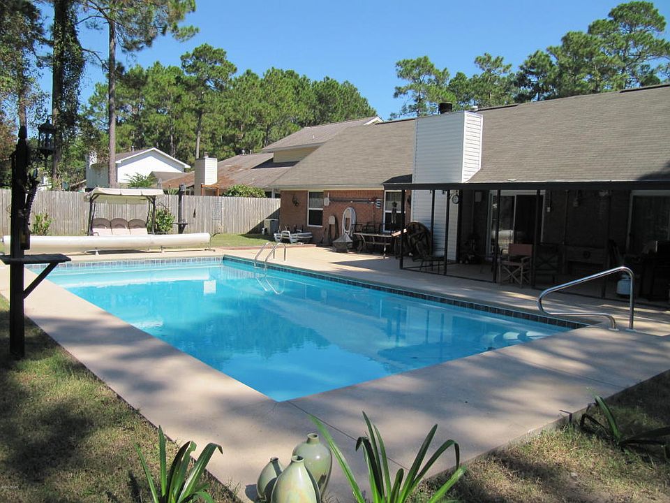1st image of 528 Tracey Dr