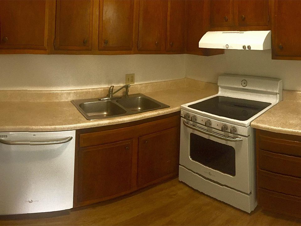 1st image of 1501 E Holston Ave APT 3