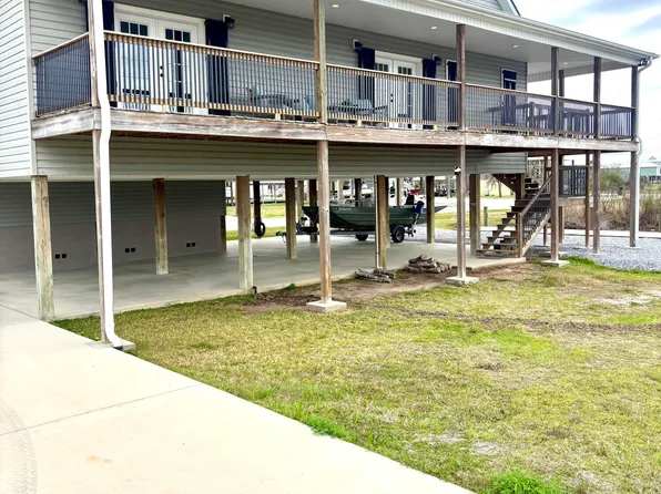 4003 Kyushu St, Bay Saint Louis, MS 39520