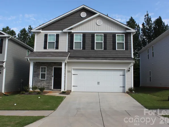 8208 Stonemere Ln, Charlotte, NC 28215