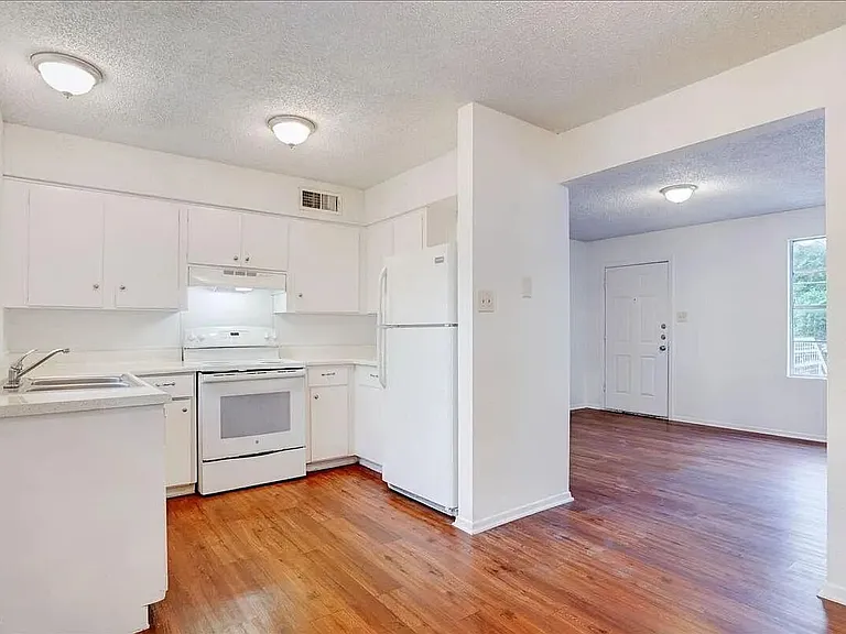 714 Martindale Rd — Photo 10