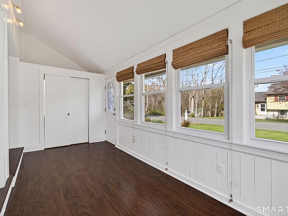 4th image of 61 Ingham Hill Road
