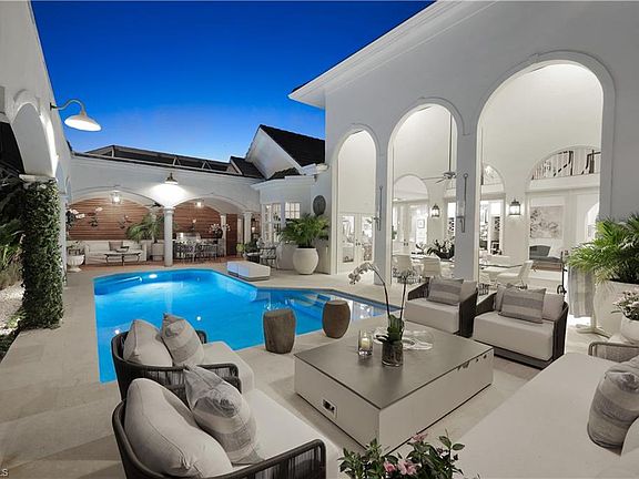 5th image of 180 Edgemere WAY S