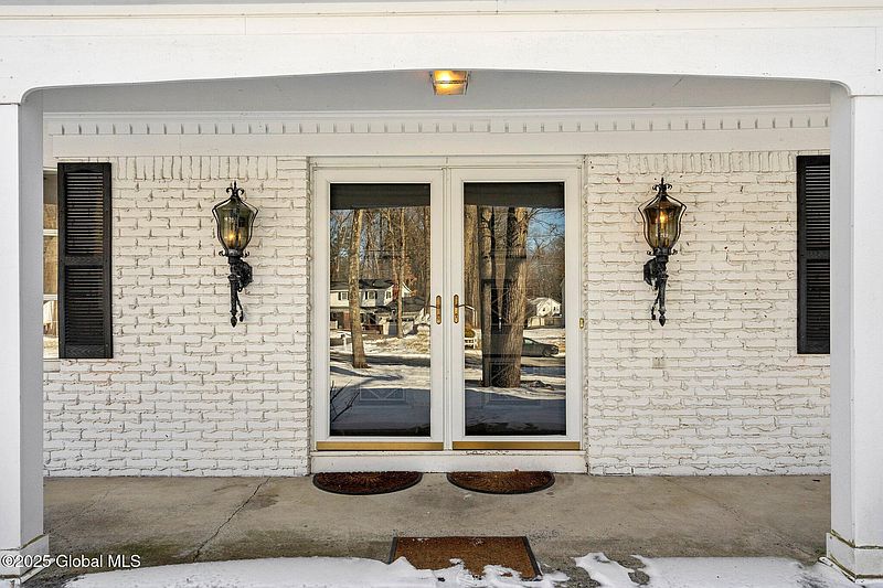 2nd image of 11 Valdepenas Lane