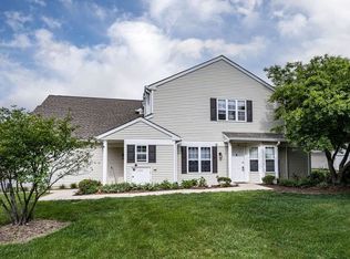 2211 Waterleaf Ct UNIT 101, Naperville, IL 60564
