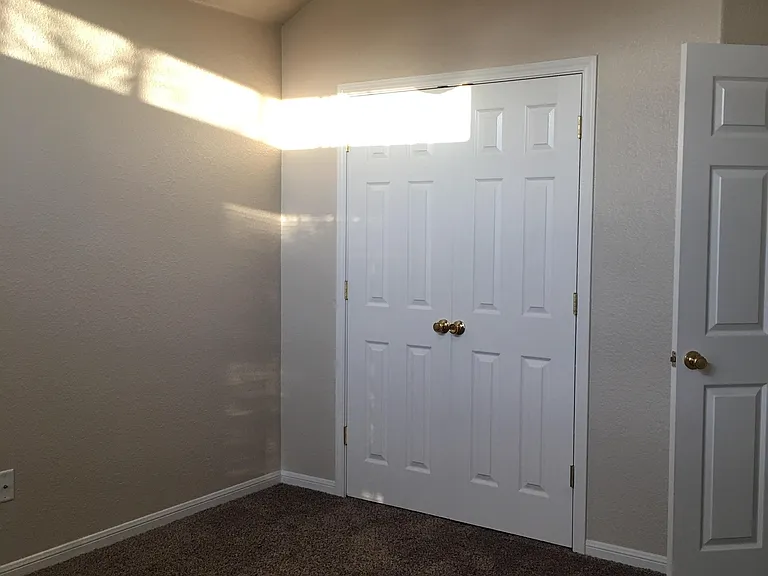 322 Cedar Ridge Dr — Photo 16