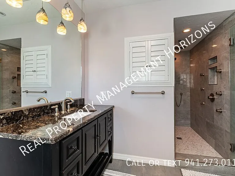 5217 Canterbury Dr — Photo 17