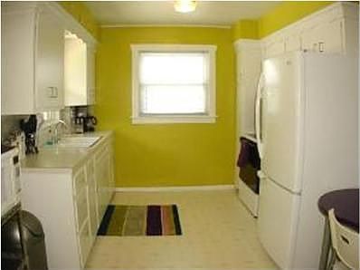 4th image of 2322 Holmes St