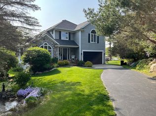 1612 Lake Metamora Dr, Metamora, MI 48455