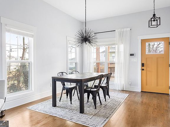 4th image of 569 Hope St SW