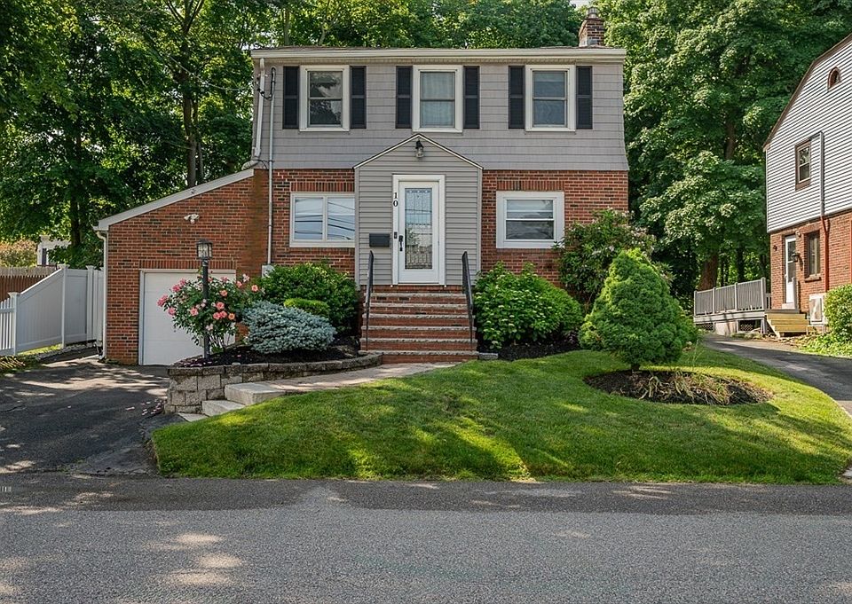 1st image of 10 Richards Rd