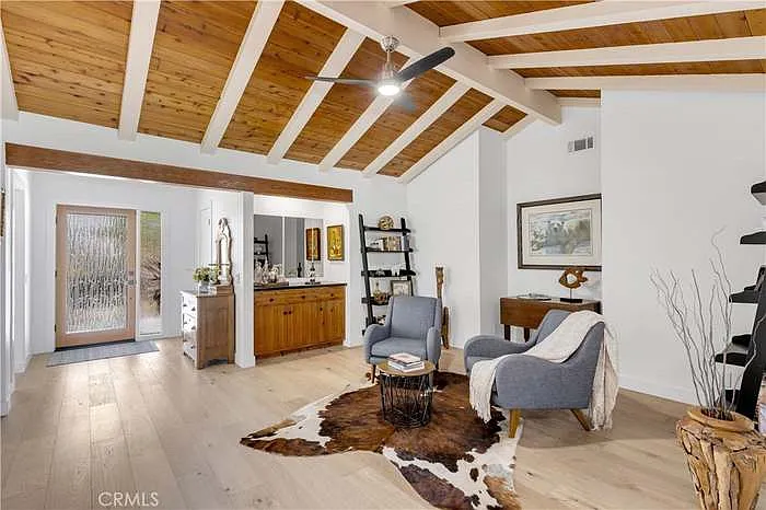 802 Avenida Presidio — Photo 4