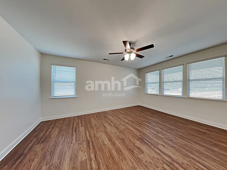 110 Keyser Dr — Photo 6