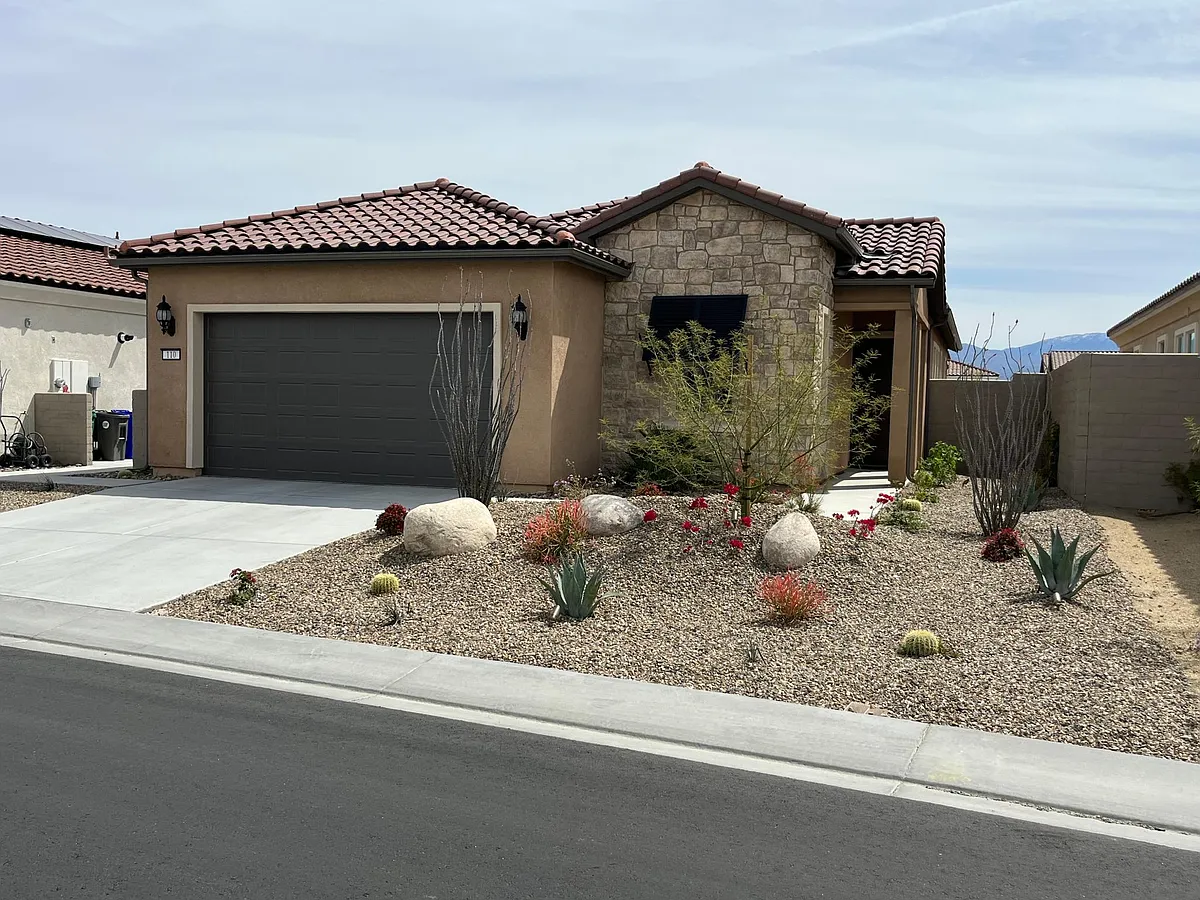 Building Photo - 110 Zinfandel