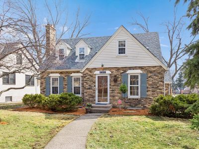 1456 Iowa Ave W, Falcon Heights, MN, 55108