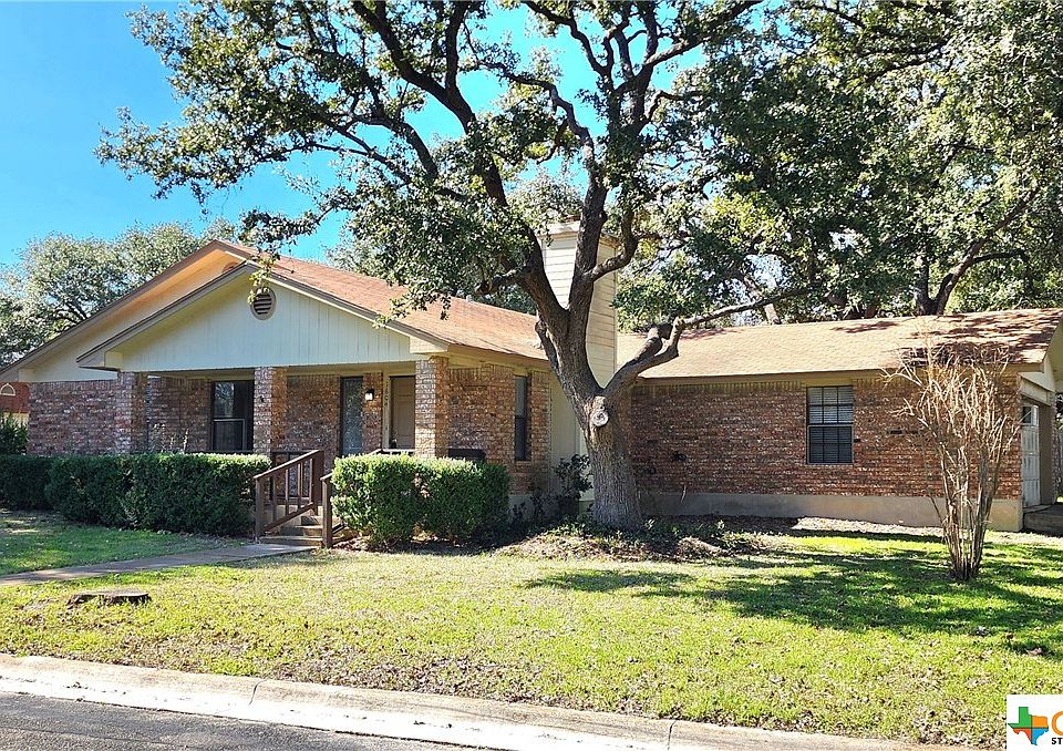 1st image of 1604 Century Oaks Dr