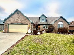 686 Georgetown Rd, Greenwood, IN 46142