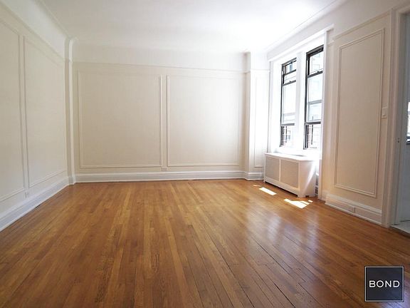 2nd image of 220 W 71st St APT 61