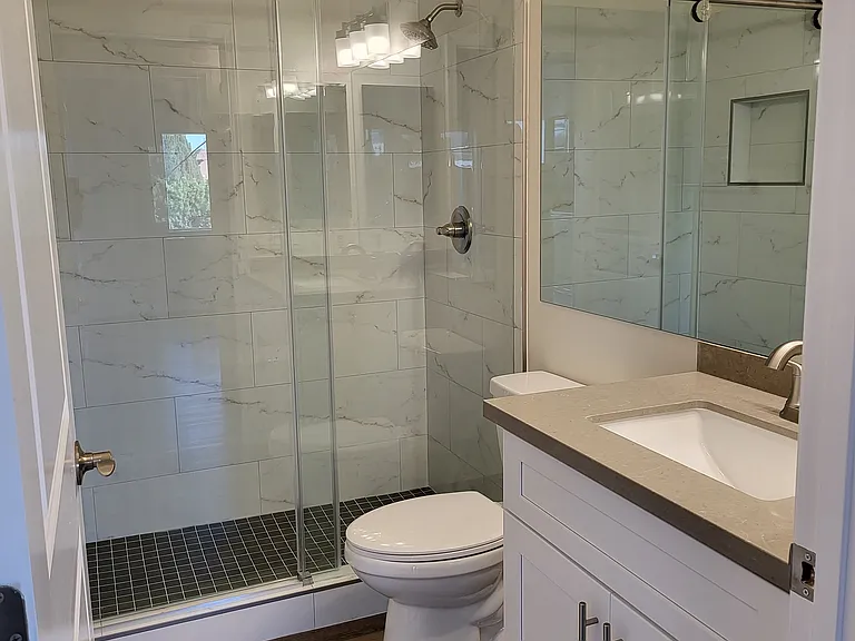 3819 Country Club Dr #202 — Photo 7
