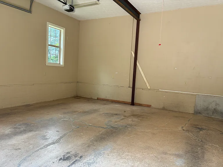 156 Anna Ln — Photo 23