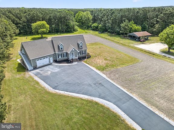 4th image of 2435 Payne Rd