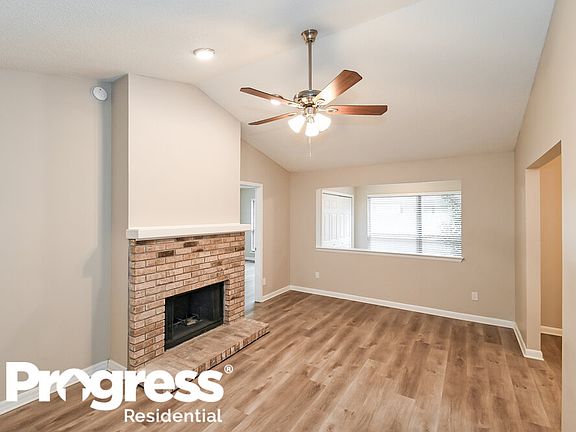 3rd image of 7813 Fawn Brook Cir W