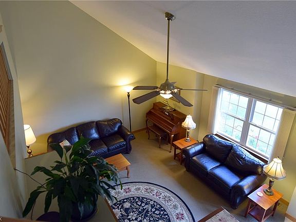 2nd image of 251 Quail Run Dr