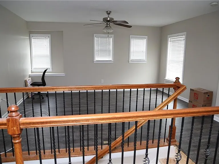 173 Parkmont Ct — Photo 16