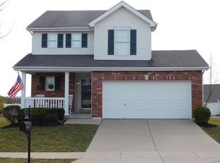 142 Bayhill Village Dr, O'Fallon, MO 63368
