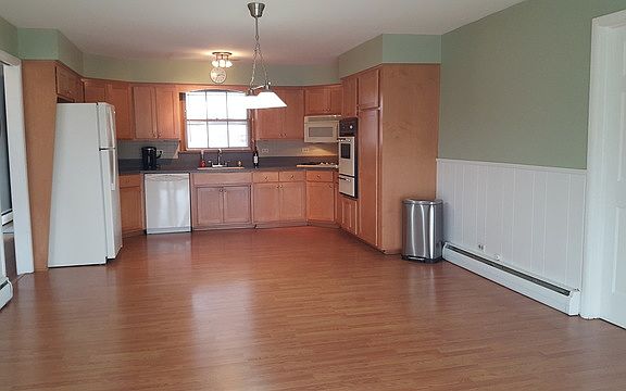 5th image of 6341 W 128th Pl
