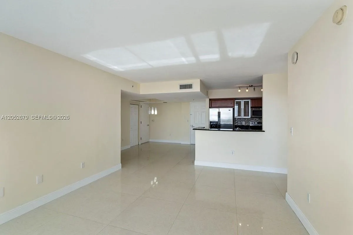 3 bed, 3.0 bath, $4,700 — Photo 1